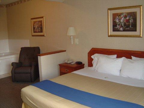 Hotel Express & By Ihg Bucyrus