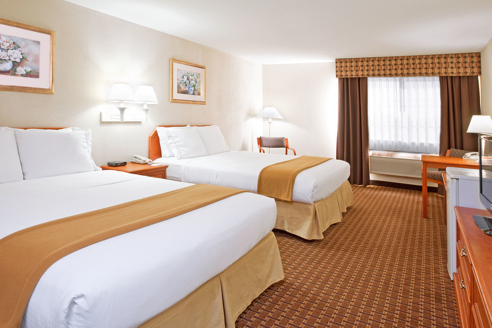 Express & By Ihg Hotel