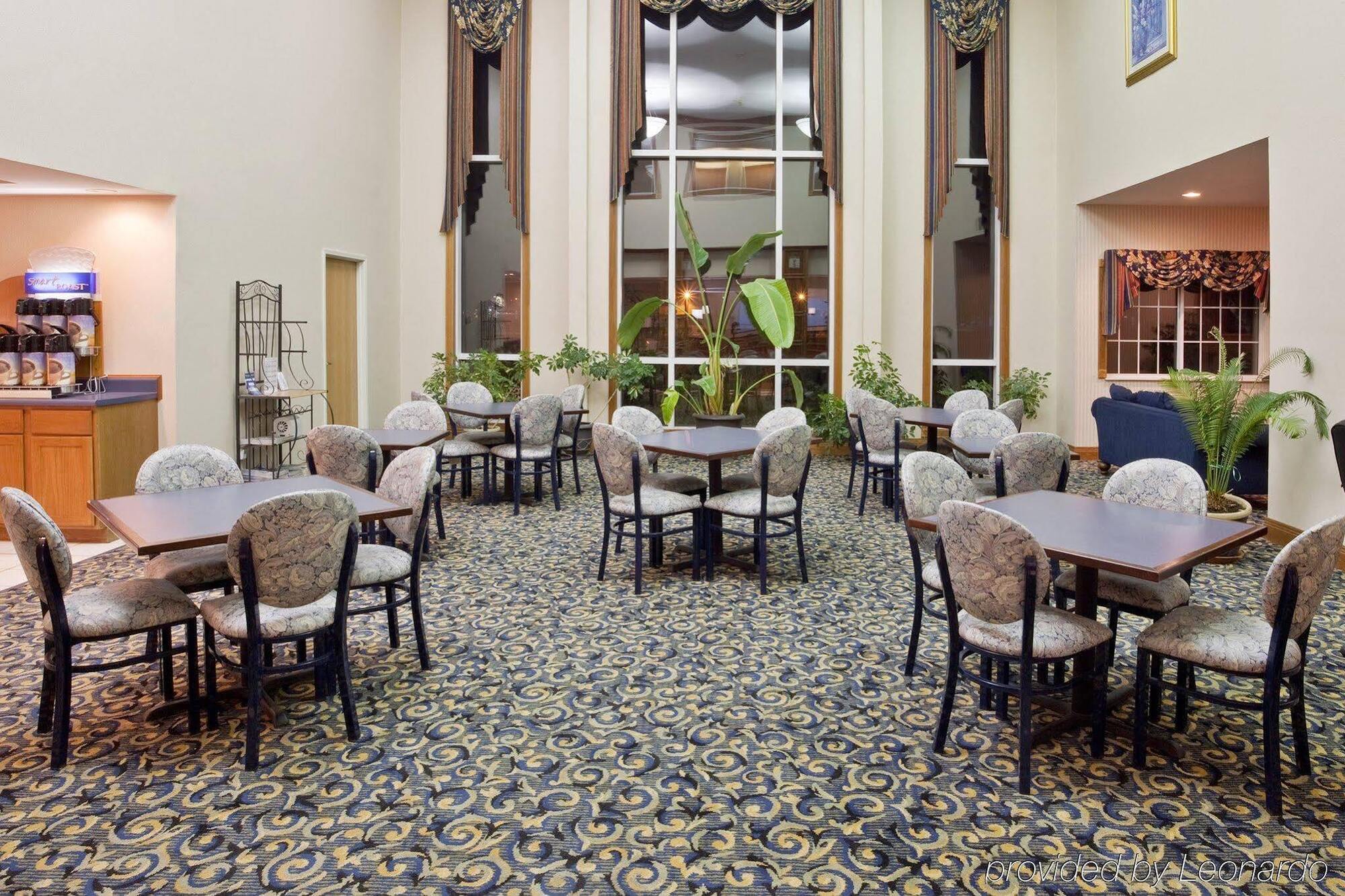 Hotel Express & By Ihg Bucyrus